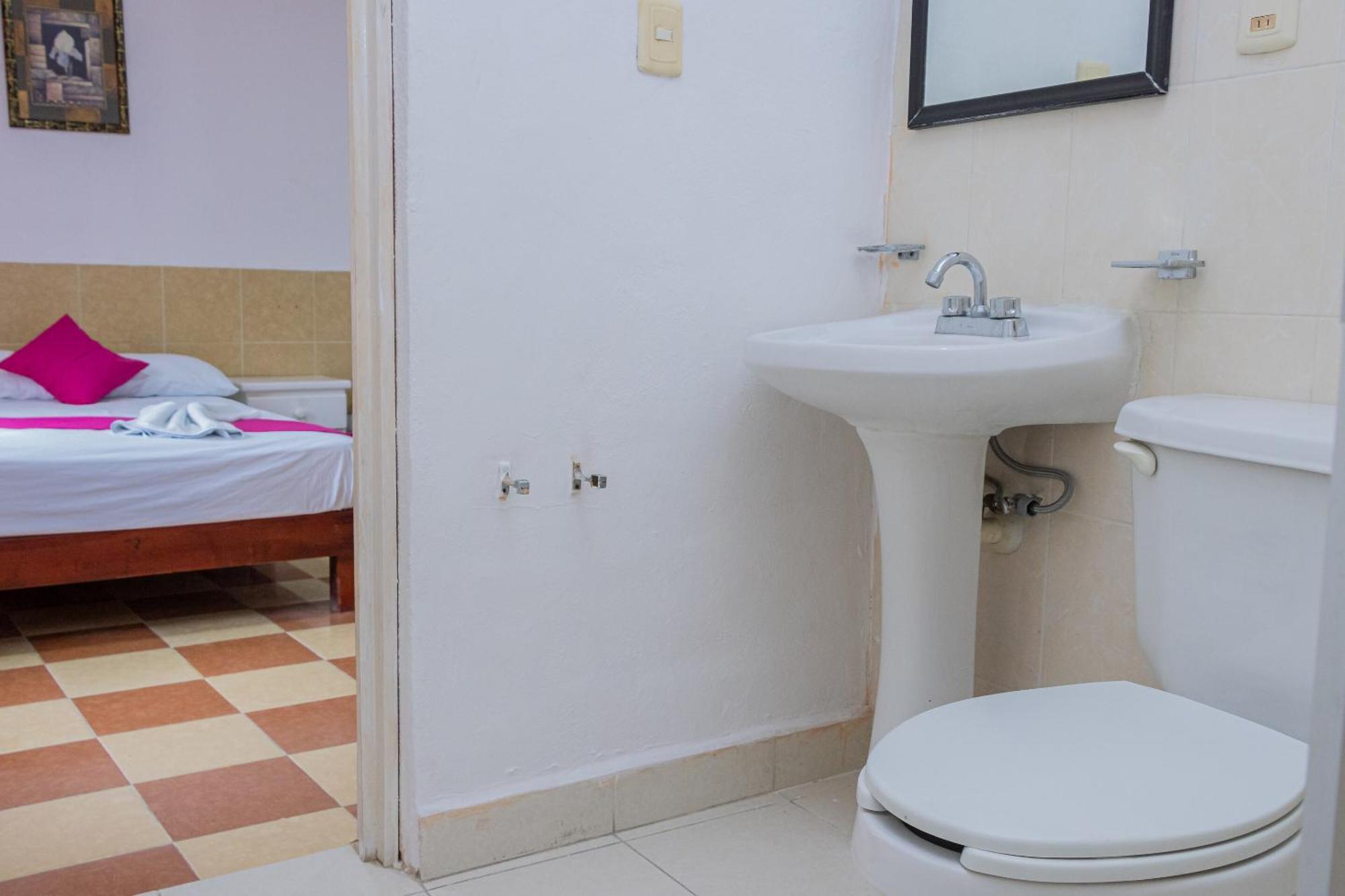 Oyo Hotel Marias,Aeropuerto Internacional De Chetumal Eksteriør billede