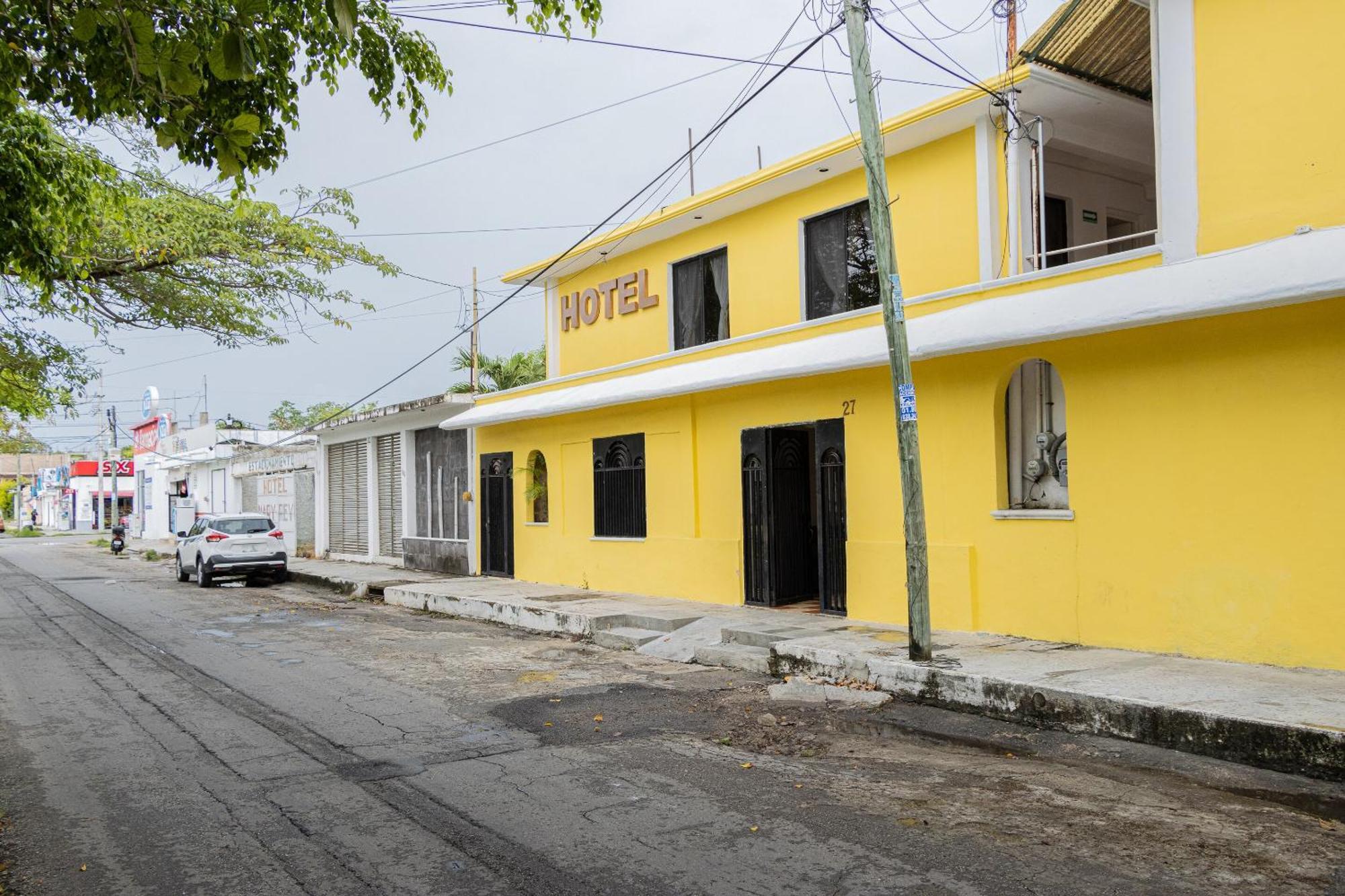 Oyo Hotel Marias,Aeropuerto Internacional De Chetumal Eksteriør billede