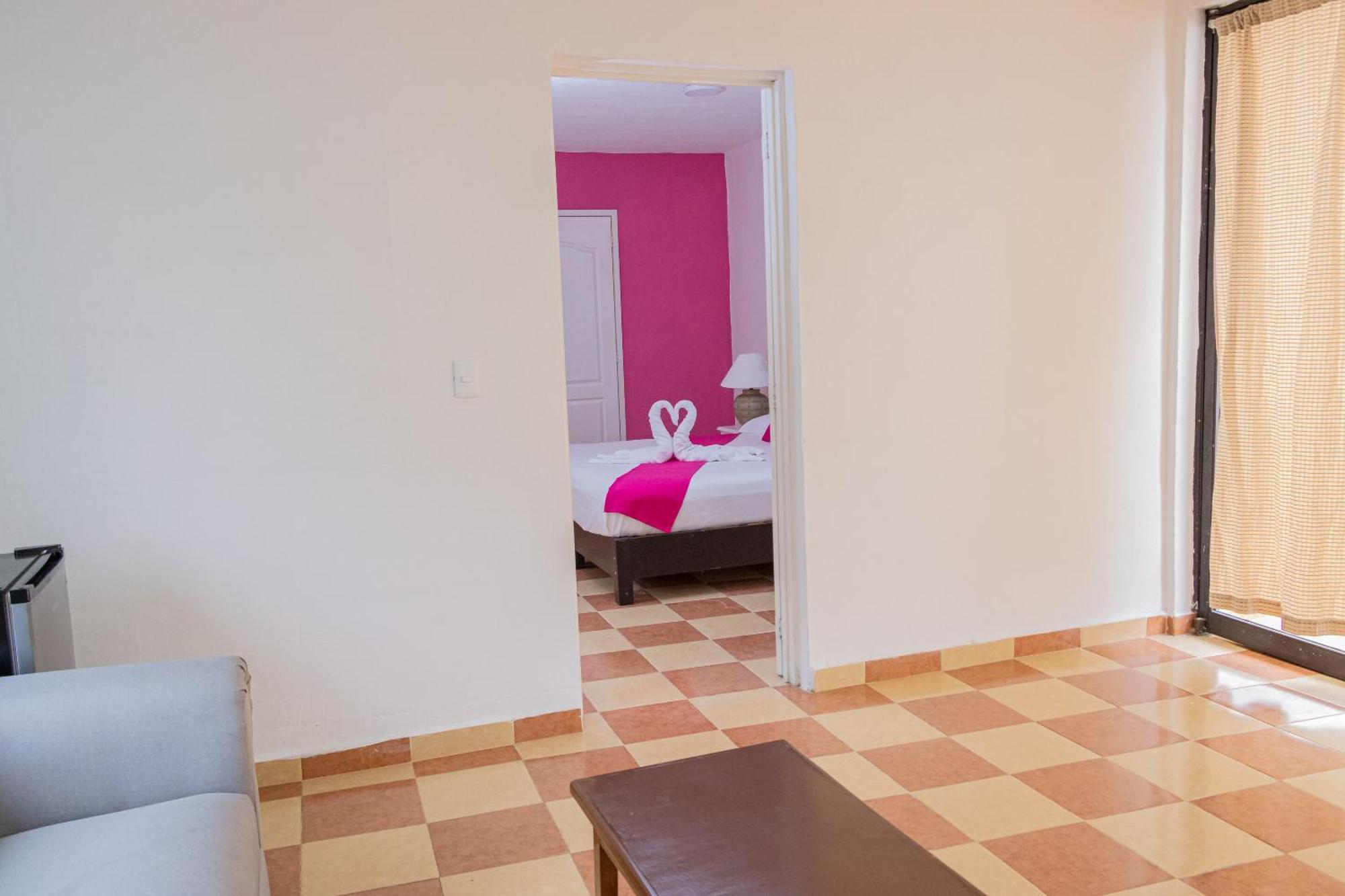 Oyo Hotel Marias,Aeropuerto Internacional De Chetumal Eksteriør billede