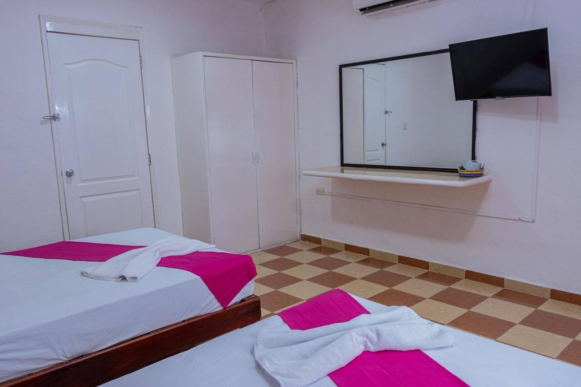 Oyo Hotel Marias,Aeropuerto Internacional De Chetumal Eksteriør billede
